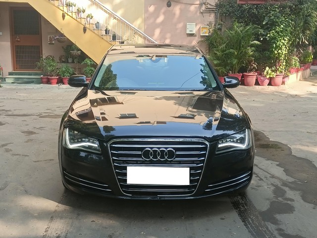 Second-hand 2011 Audi A8 4.2 FSI quattro for sale in New Delhi-4