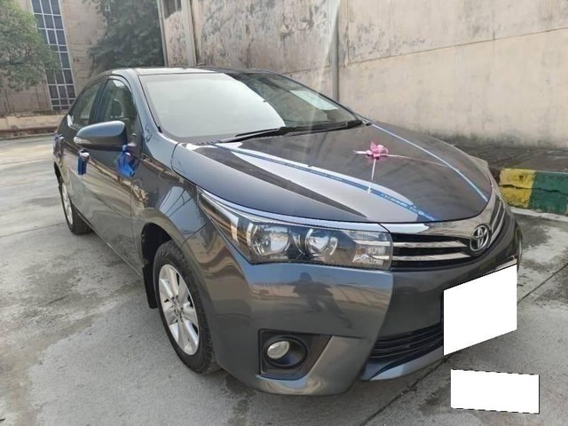 Second-hand 2015 Toyota Corolla Altis G AT for sale in Noida-0