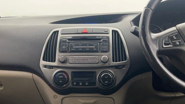 Second-hand 2014 Hyundai i20 Sportz 1.4 CRDi for sale in Kolkata-25