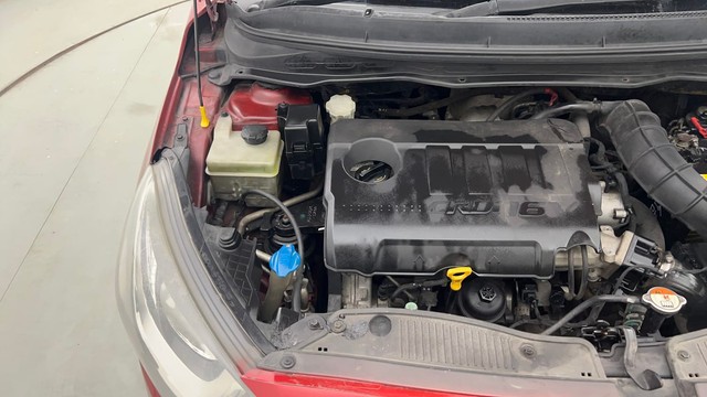 Second-hand 2014 Hyundai i20 Sportz 1.4 CRDi for sale in Kolkata-27