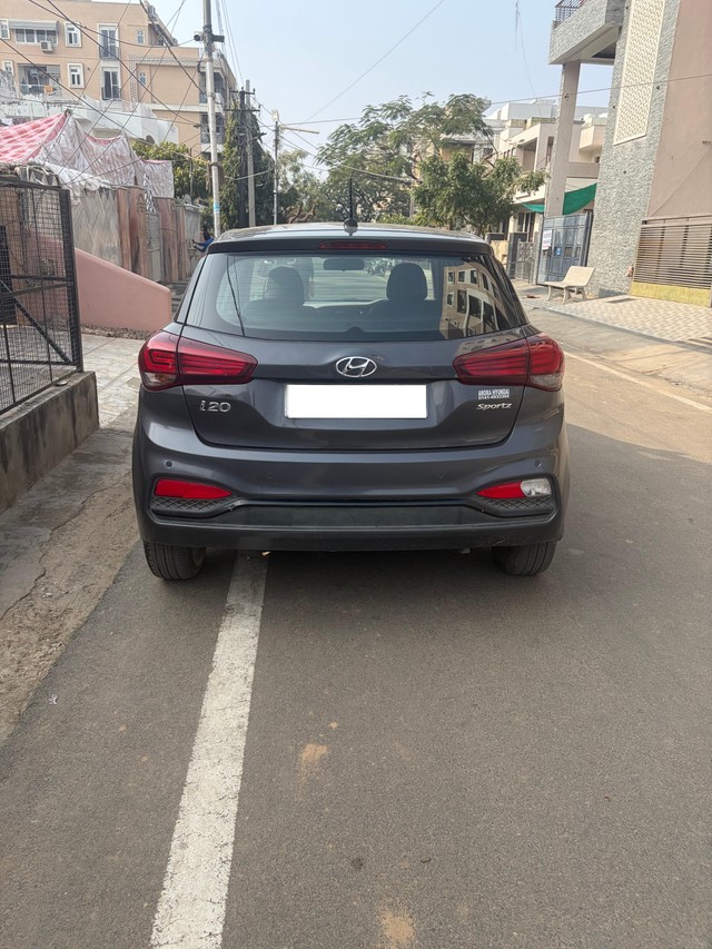 Second-hand 2020 Hyundai i20 Sportz Plus for sale in Jaipur-1