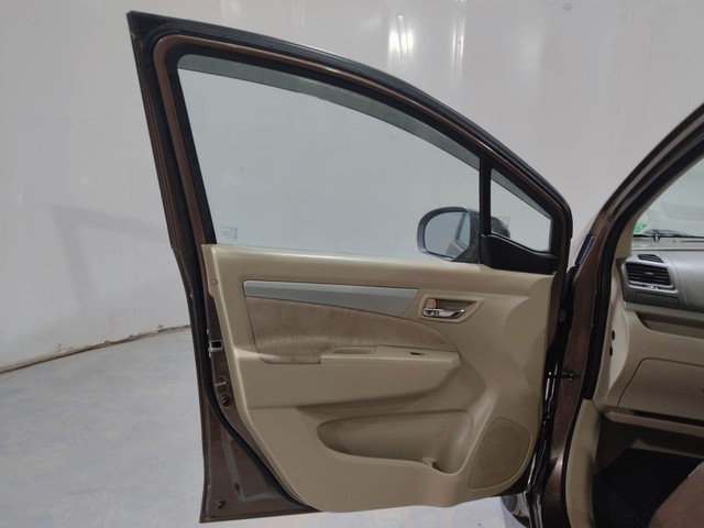 Maruti Suzuki Ertiga VXI Second-hand 2014 Maruti Suzuki Ertiga VXI for sale in Kochi-31