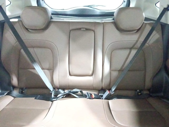 Second-hand 2020 Tata Harrier XZA Dual Tone AT for sale in Kochi-27