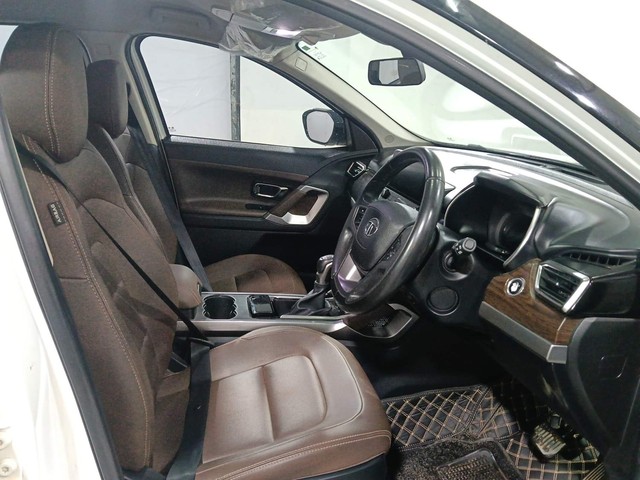 Second-hand 2020 Tata Harrier XZA Dual Tone AT for sale in Kochi-15