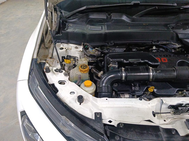 Second-hand 2020 Tata Harrier XZA Dual Tone AT for sale in Kochi-26