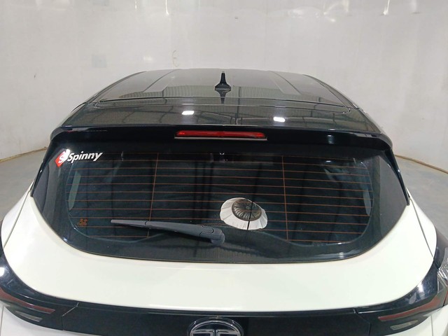 Second-hand 2020 Tata Harrier XZA Dual Tone AT for sale in Kochi-35