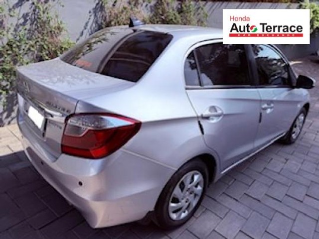 Second-hand 2016 Honda Amaze S Diesel for sale in Thrissur-6