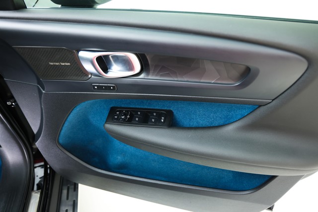 Second-hand 2024 Volvo EX40 E60 Plus for sale in Gurgaon-11