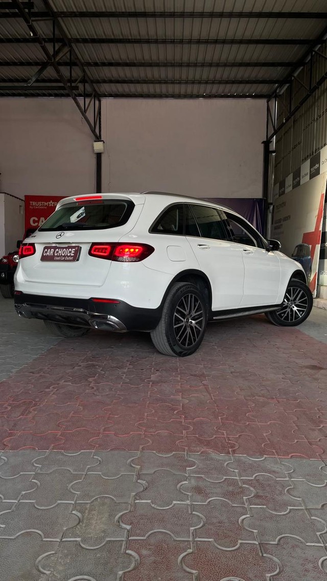 Second-hand 2022 Mercedes-Benz GLC 200 for sale in Jaipur-9