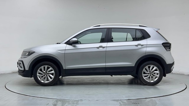 Second-hand 2022 Volkswagen Taigun 1.0 Highline for sale in Noida-6