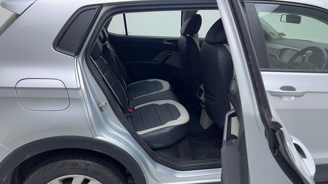 Second-hand 2022 Volkswagen Taigun 1.0 Highline for sale in Noida-30