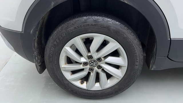 Second-hand 2022 Volkswagen Taigun 1.0 Highline for sale in Noida-18