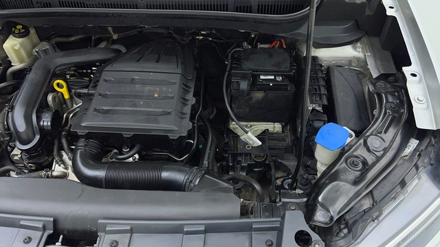 Second-hand 2022 Volkswagen Taigun 1.0 Highline for sale in Noida-38