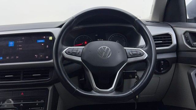 Second-hand 2022 Volkswagen Taigun 1.0 Highline for sale in Noida-31