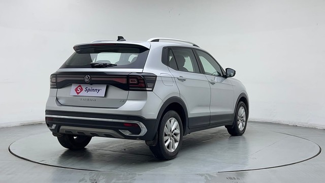 Second-hand 2022 Volkswagen Taigun 1.0 Highline for sale in Noida-3