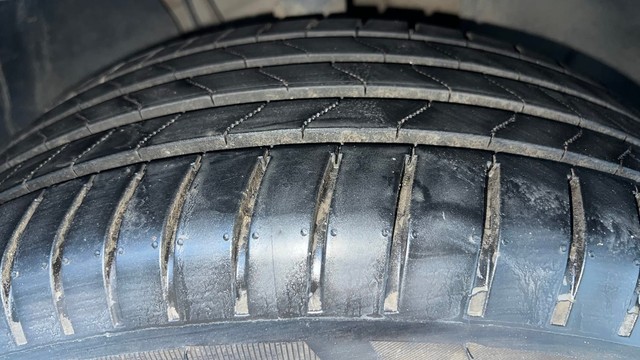 Second-hand 2022 Volkswagen Taigun 1.0 Highline for sale in Noida-33