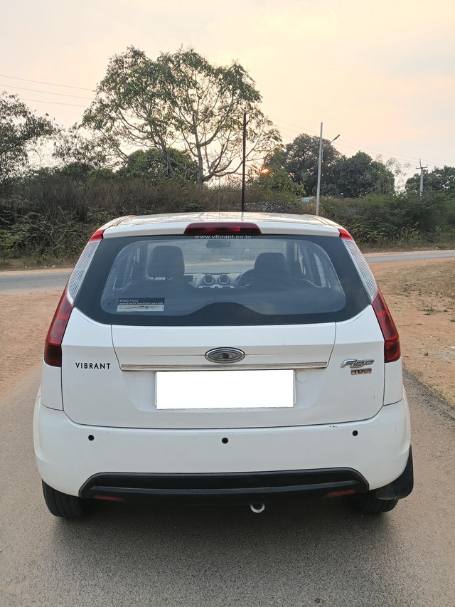 Second-hand 2012 Ford Figo Diesel ZXI for sale in Hyderabad-3