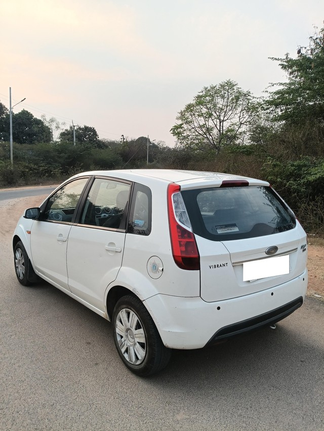 Second-hand 2012 Ford Figo Diesel ZXI for sale in Hyderabad-11