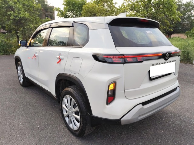 Second-hand 2023 Maruti Grand Vitara Sigma for sale in New Delhi-14