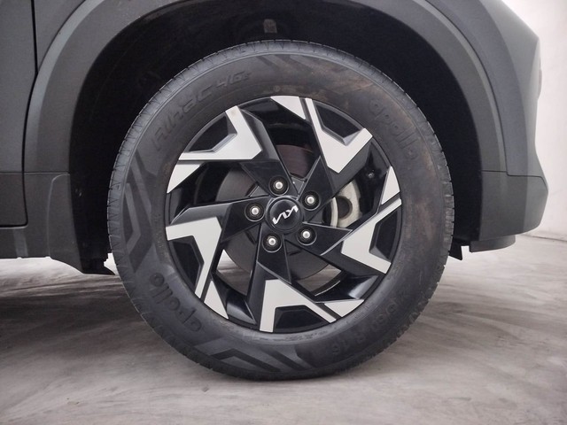 Second-hand 2022 Kia Seltos X-Line DCT for sale in Coimbatore-17