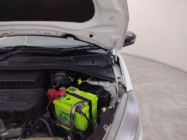 Second-hand 2023 Tata Tiago XT CNG for sale in Coimbatore-39