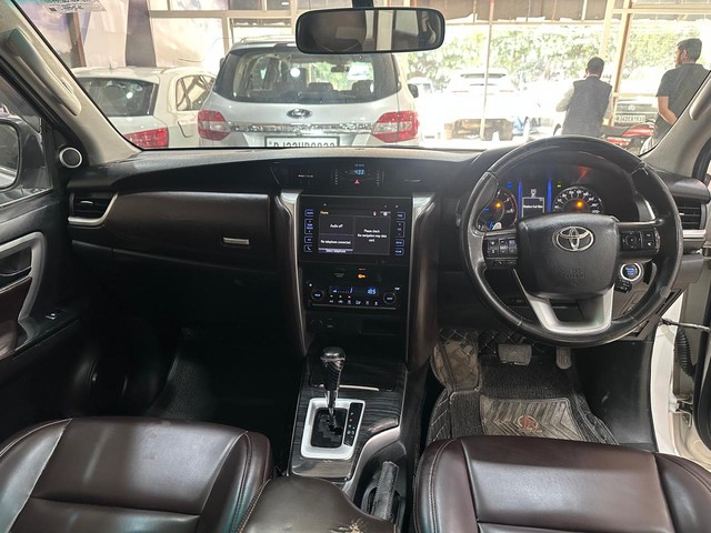 Second-hand 2018 Toyota Fortuner 2.8 2WD AT BSIV for sale in Jaipur-18