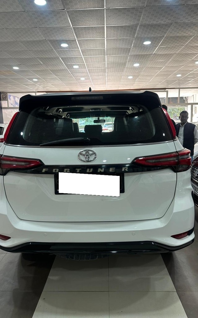 Second-hand 2018 Toyota Fortuner 2.8 2WD AT BSIV for sale in Jaipur-16