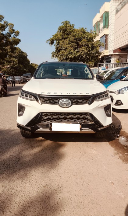 Second-hand 2018 Toyota Fortuner 2.8 2WD AT BSIV for sale in Jaipur