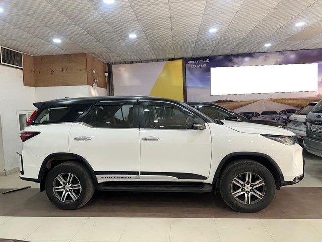 Second-hand 2018 Toyota Fortuner 2.8 2WD AT BSIV for sale in Jaipur-9