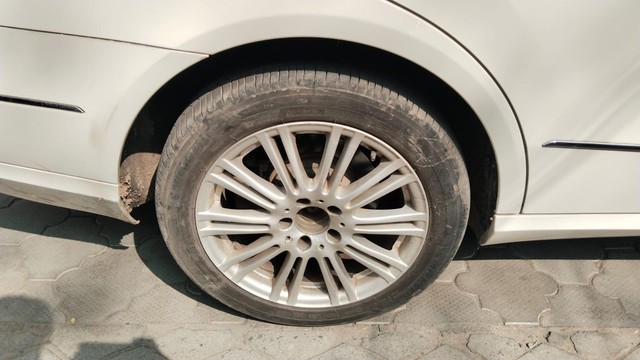 Mercedes-Benz E-Class Elegance 220 CDI Second-hand 2011 Mercedes-Benz E-Class Elegance 220 CDI for sale in Coimbatore-8