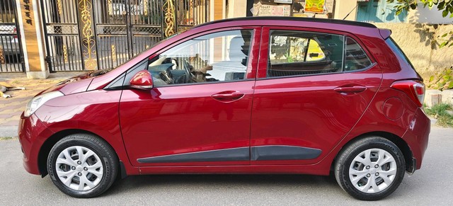 Second-hand 2015 Hyundai Grand i10 CRDi Sportz for sale in Kolkata-14