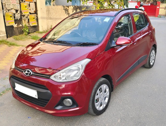 Second-hand 2015 Hyundai Grand i10 CRDi Sportz for sale in Kolkata-13