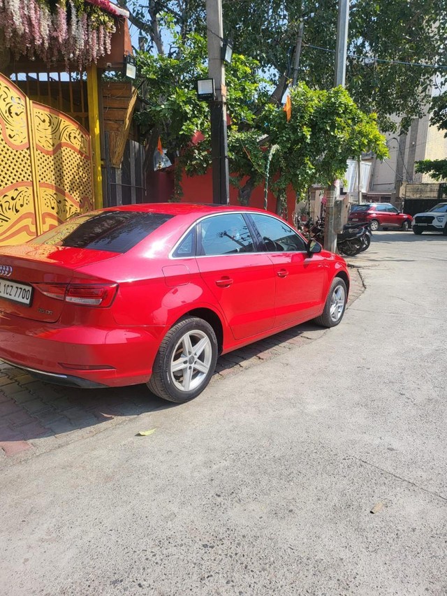 Second-hand 2018 Audi A3 35 TDI Premium Plus for sale in New Delhi-4