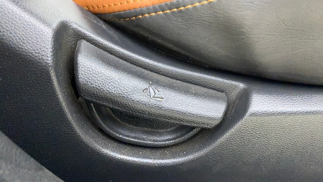 Second-hand 2016 Hyundai Grand i10 CRDi Sportz for sale in Ahmedabad-18