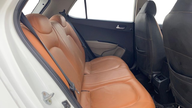 Second-hand 2016 Hyundai Grand i10 CRDi Sportz for sale in Ahmedabad-16