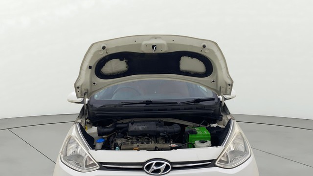 Second-hand 2016 Hyundai Grand i10 CRDi Sportz for sale in Ahmedabad-9