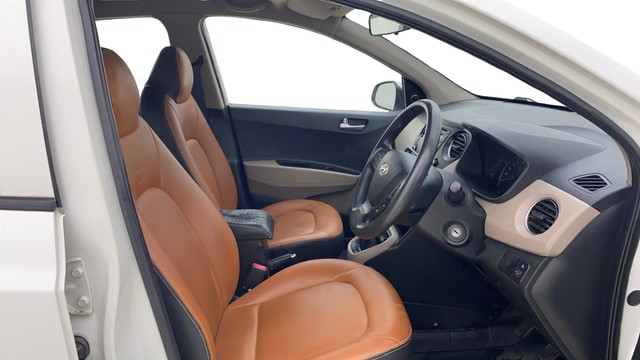 Second-hand 2016 Hyundai Grand i10 CRDi Sportz for sale in Ahmedabad-15