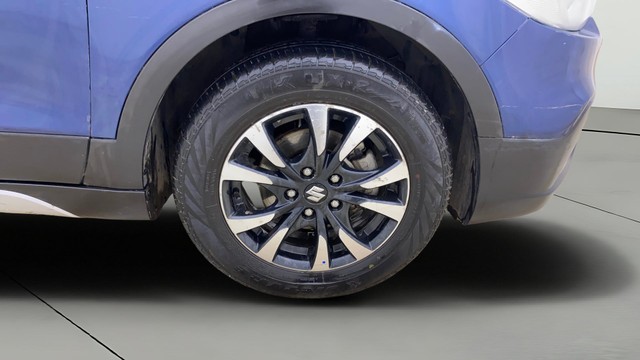 Second-hand 2022 Maruti S Cross Zeta for sale in Ahmedabad-24