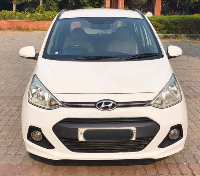 Second-hand 2016 Hyundai i10 Sportz 1.1L for sale in New Delhi-5