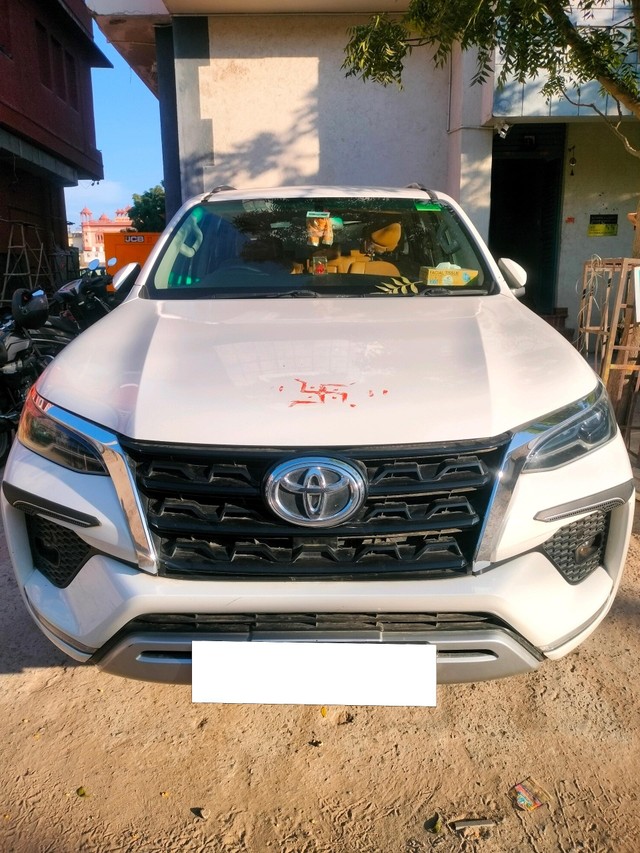 Toyota Fortuner 4X2 Diesel AT Second-hand 2023 Toyota Fortuner 4X2 Diesel AT for sale in Jaipur-3