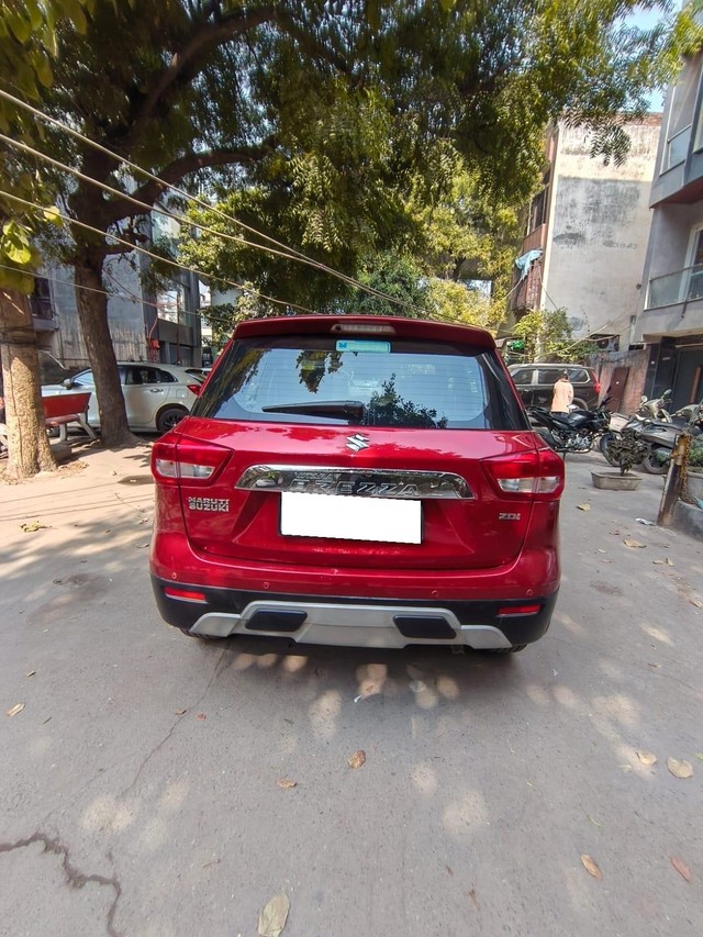 Second-hand 2018 Maruti Vitara Brezza ZDi Plus for sale in New Delhi-2