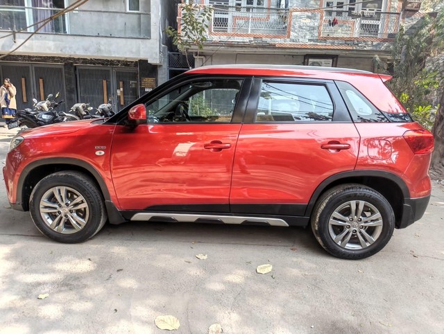 Second-hand 2018 Maruti Vitara Brezza ZDi Plus for sale in New Delhi-3
