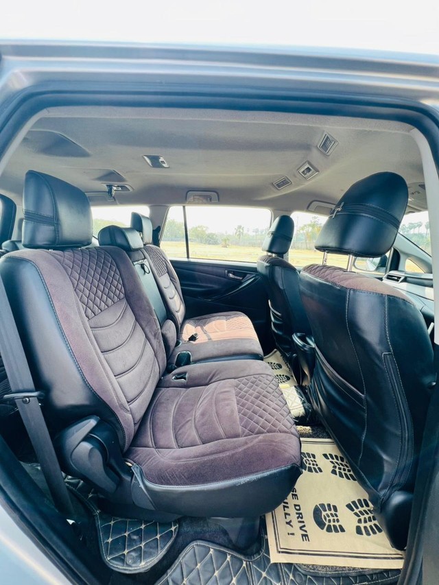 Second-hand 2020 Toyota Innova Crysta 2.4 G 8 STR for sale in Vadodara-9