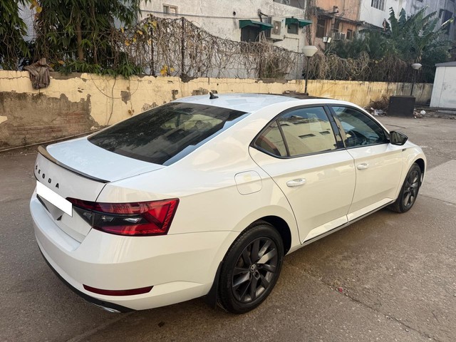 Second-hand 2021 Skoda Superb Sportline BSVI for sale in New Delhi-2