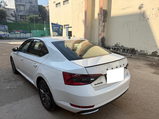 Second-hand 2021 Skoda Superb Sportline BSVI for sale in New Delhi-8