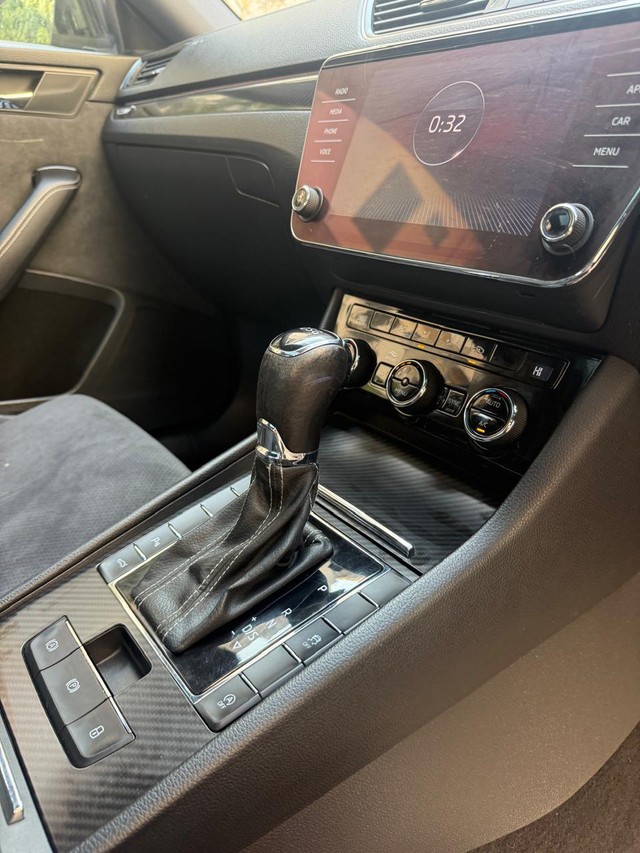 Second-hand 2021 Skoda Superb Sportline BSVI for sale in New Delhi-12