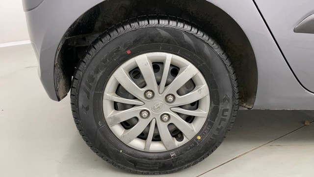 Second-hand 2016 Hyundai i10 Sportz 1.1L for sale in Jaipur-18