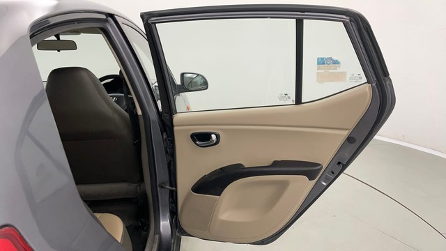 Second-hand 2016 Hyundai i10 Sportz 1.1L for sale in Jaipur-28