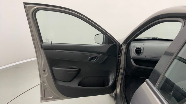 Second-hand 2017 Renault KWID 1.0 AMT RXT for sale in Jaipur-30