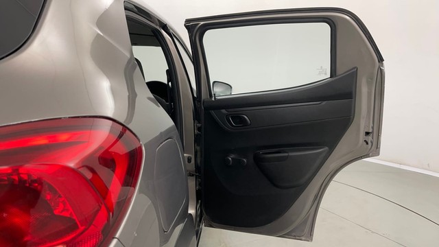 Second-hand 2017 Renault KWID 1.0 AMT RXT for sale in Jaipur-24